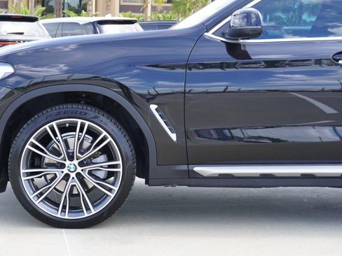 Used 2025 BMW X4 xDrive30i w/ Premium Package AWD/4WD image 10