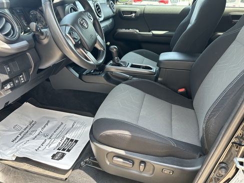 Certified 2023 Toyota Tacoma TRD Sport w/ Technology Package AWD/4WD image 14
