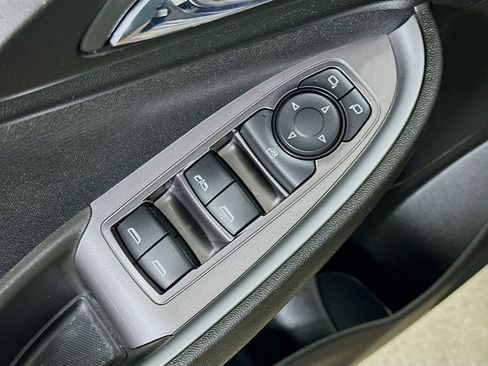 Used 2023 Chevrolet Malibu LT image 19