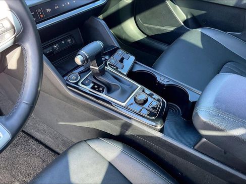 Used 2024 Kia Sportage X-Line w/ X-Line Premium Package image 18