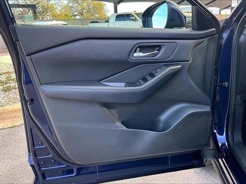 Certified 2024 Nissan Rogue SV image 21