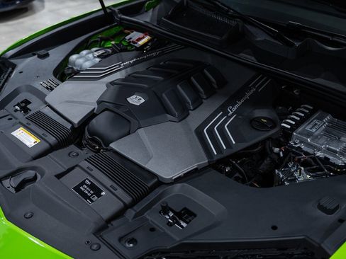 Used 2023 Lamborghini Urus S image 46