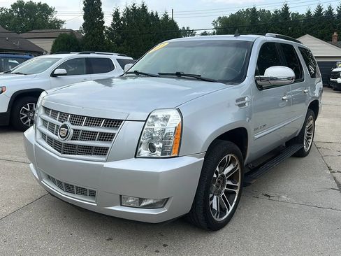 Used 2012 Cadillac Escalade Premium AWD/4WD image 1