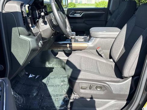 Used 2025 Chevrolet Silverado 1500 RST AWD/4WD image 24
