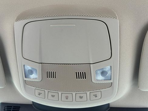 Used 2021 Lincoln Nautilus FWD image 12