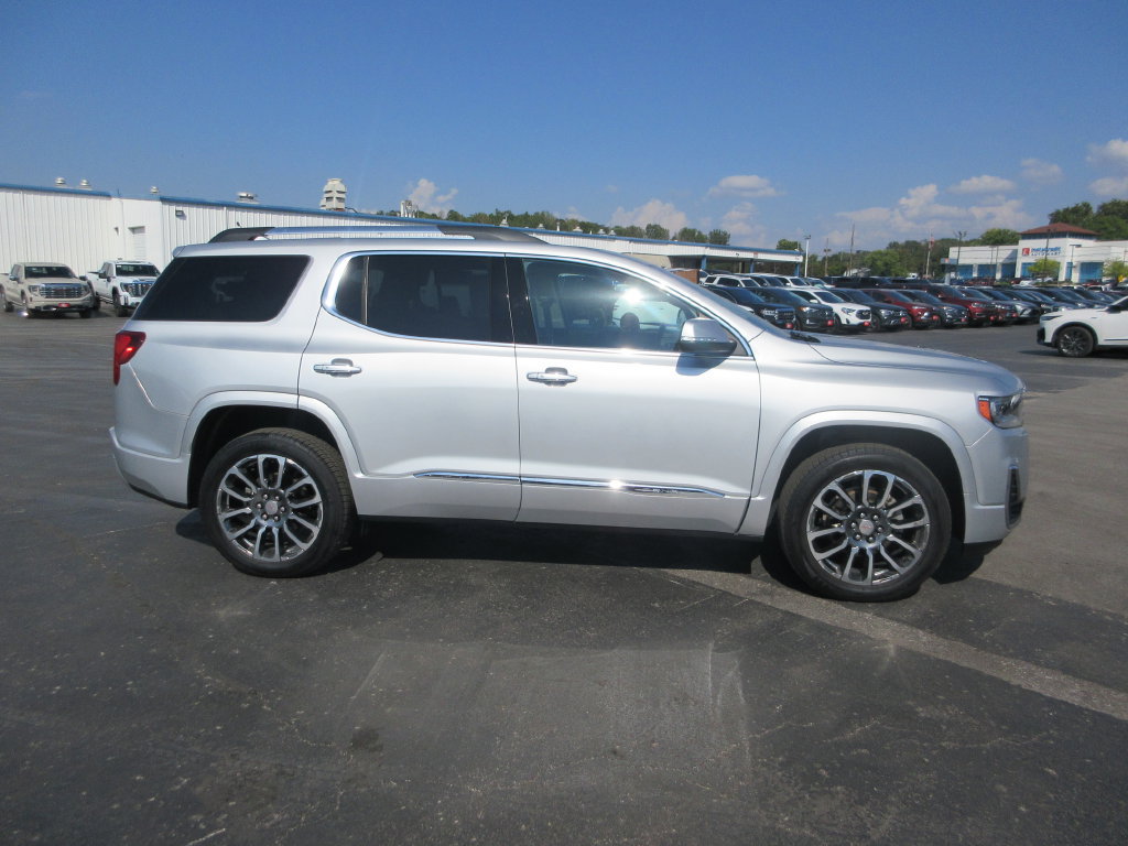 Used 2020 GMC Acadia Denali AWD/4WD image 4