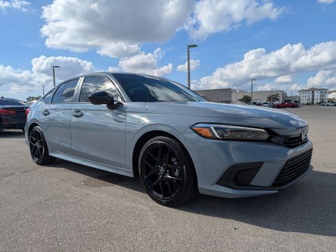 Used 2024 Honda Civic Sport image 2