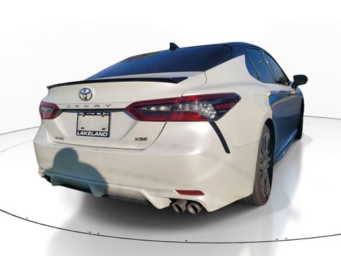 Used 2023 Toyota Camry XSE FWD image 4