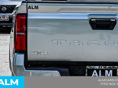 Used 2024 Toyota Tacoma SR5 AWD/4WD image 13