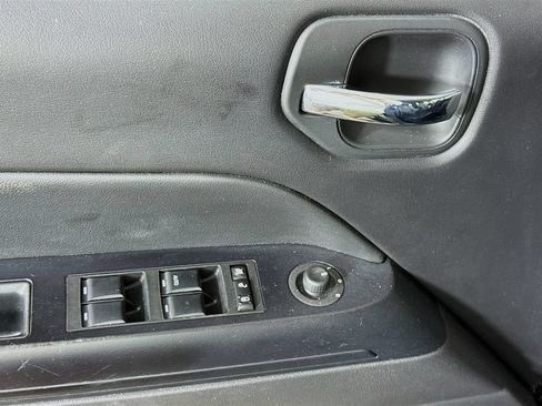 Used 2016 Jeep Patriot High Altitude FWD image 20