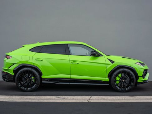 Used 2023 Lamborghini Urus S image 7