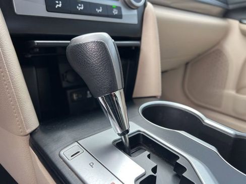 Used 2012 Toyota Camry LE image 20