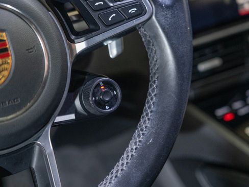 Certified 2021 Porsche Cayenne Coupe AWD/4WD image 22