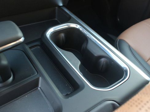 Used 2026 Chevrolet Silverado 1500 High Country AWD/4WD image 24