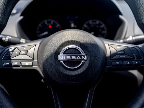 Used 2024 Nissan Altima 2.5 S FWD image 12