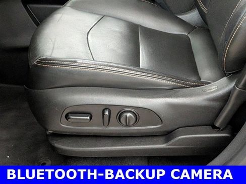 Used 2018 GMC Terrain SLT image 14