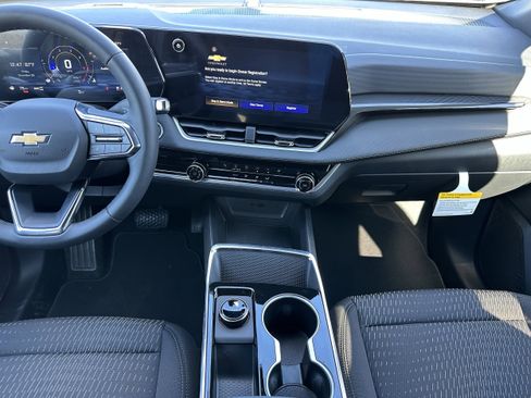 New 2026 Chevrolet Equinox LT image 15