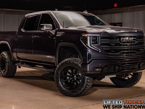 Used 2022 GMC Sierra 1500 AT4 w/ AT4 Premium Package image 1