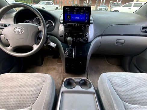 Used 2006 Toyota Sienna CE FWD image 15