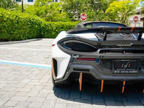 Used 2019 McLaren 600LT RWD image 24
