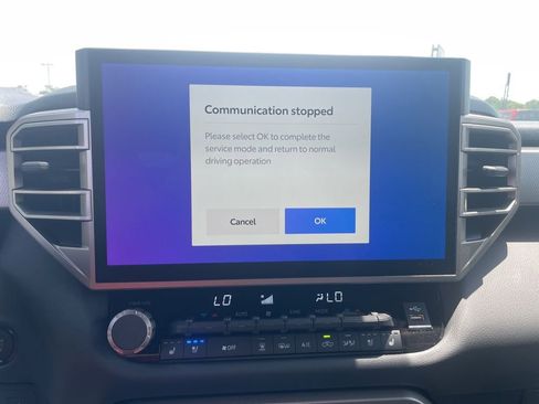 New 2026 Toyota Tundra Limited AWD/4WD image 16