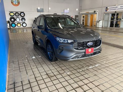 Used 2023 Ford Escape ST-Line image 7