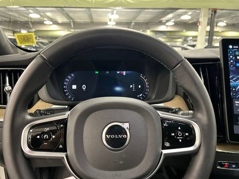 Used 2026 Volvo XC60 B5 Plus w/ Protection Package Premier AWD/4WD image 12