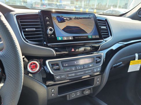 New 2025 Honda Ridgeline Black Edition image 11