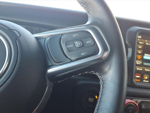 Used 2021 Jeep Wrangler Unlimited Sahara w/ Cold Weather Group image 16