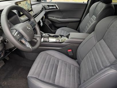New 2026 Mitsubishi Outlander SE