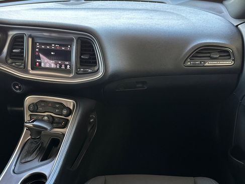 Used 2019 Dodge Challenger SXT RWD image 30