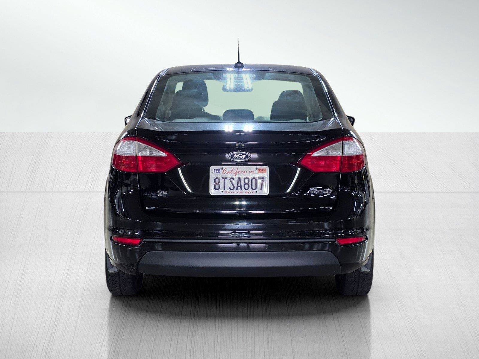 Used 2016 Ford Fiesta SE FWD image 6