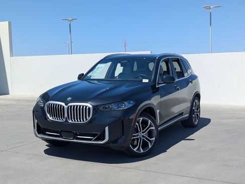 New 2026 BMW X5 sDrive40i w/ Premium Package RWD image 3