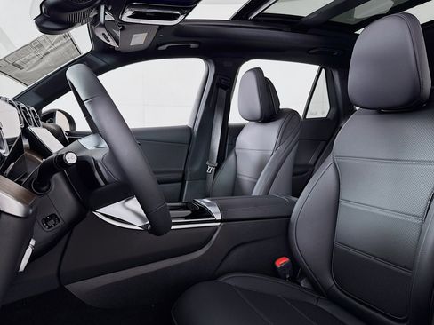 New 2026 Mercedes-Benz GLC 300 4MATIC image 16