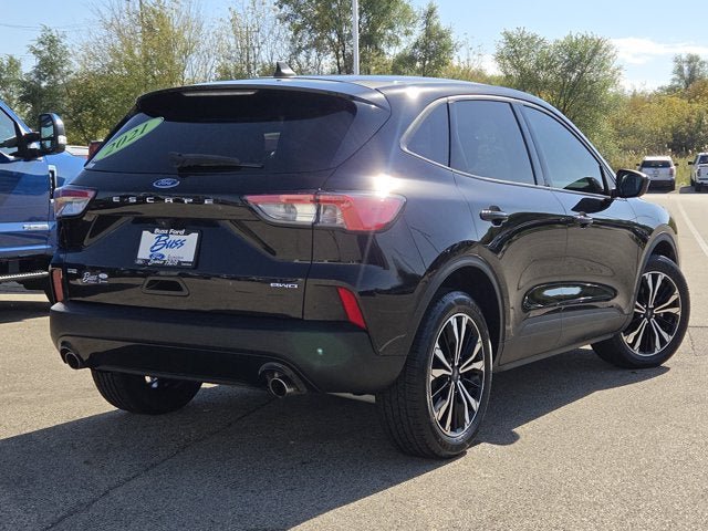 Used 2021 Ford Escape SE w/ SE Sport Appearance Package AWD/4WD image 11
