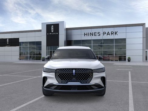 New 2026 Lincoln Nautilus Premier AWD/4WD image 6