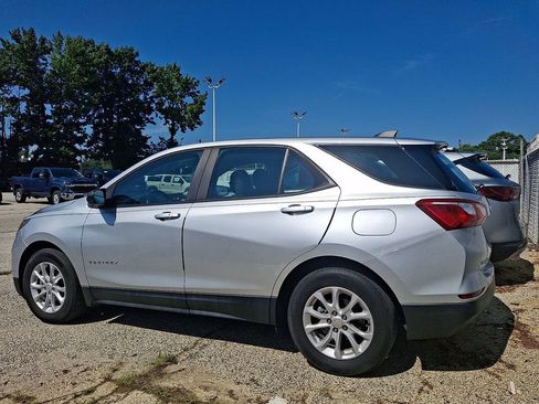 Used 2020 Chevrolet Equinox LS FWD image 5
