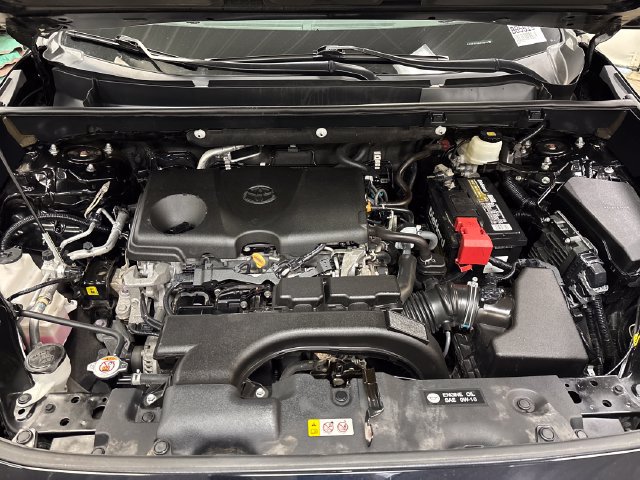 Used 2020 Toyota RAV4 LE w/ All Weather Liner Package AWD/4WD image 19