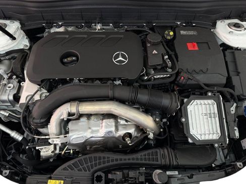 New 2026 Mercedes-Benz GLB 250 image 32