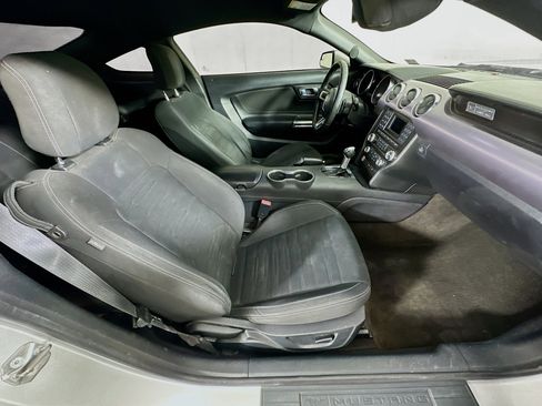 Used 2015 Ford Mustang GT image 25