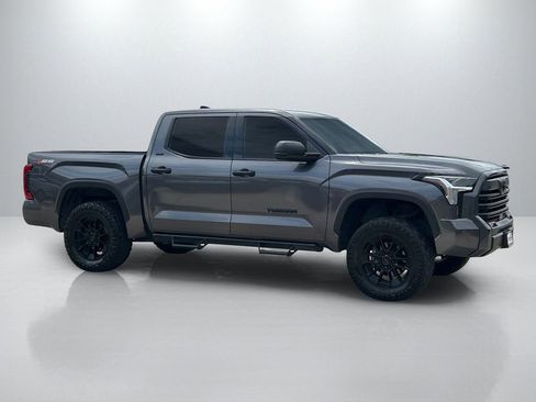 Used 2023 Toyota Tundra SR5 AWD/4WD image 4