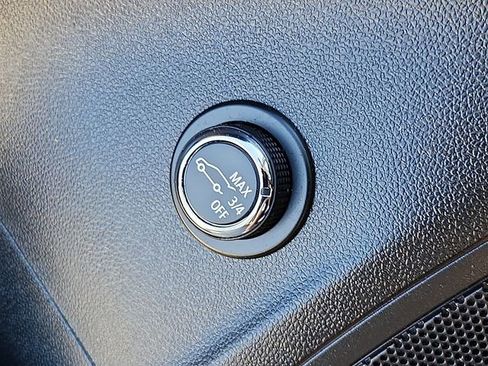 Used 2024 Buick Envision Preferred image 25