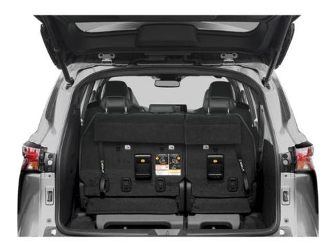 Used 2023 Toyota Sienna Platinum image 8