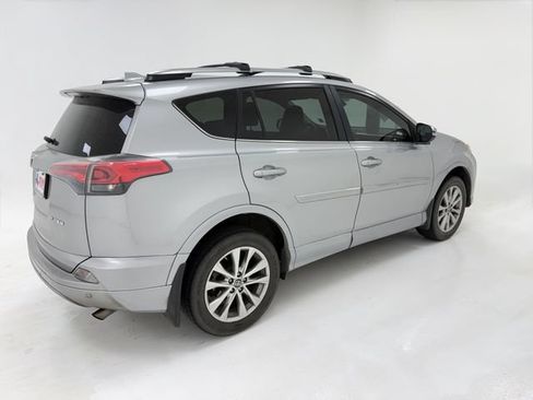 Used 2018 Toyota RAV4 Platinum FWD image 21