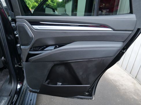 Used 2025 Cadillac Escalade Sport w/ Touring Package AWD/4WD image 40