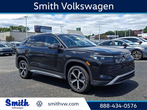 New 2026 Volkswagen Tiguan SE AWD/4WD image 1