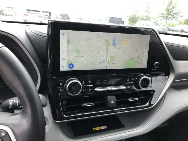 Used 2023 Toyota Highlander Limited AWD/4WD image 26