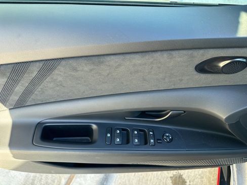 New 2025 Hyundai Elantra N Base image 19