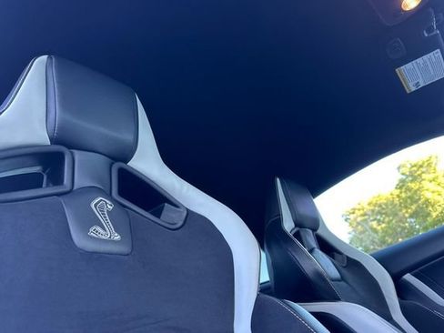 Used 2021 Ford Mustang Shelby GT500 w/ Technology Package image 17