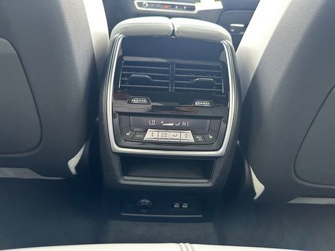 New 2026 BMW X5 xDrive40i w/ Climate Comfort Package image 19